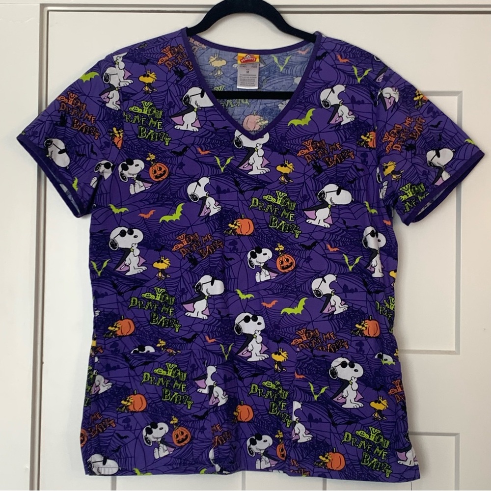 Peanuts Halloween Scrub Top || Style: 6546C || Size: Medium
